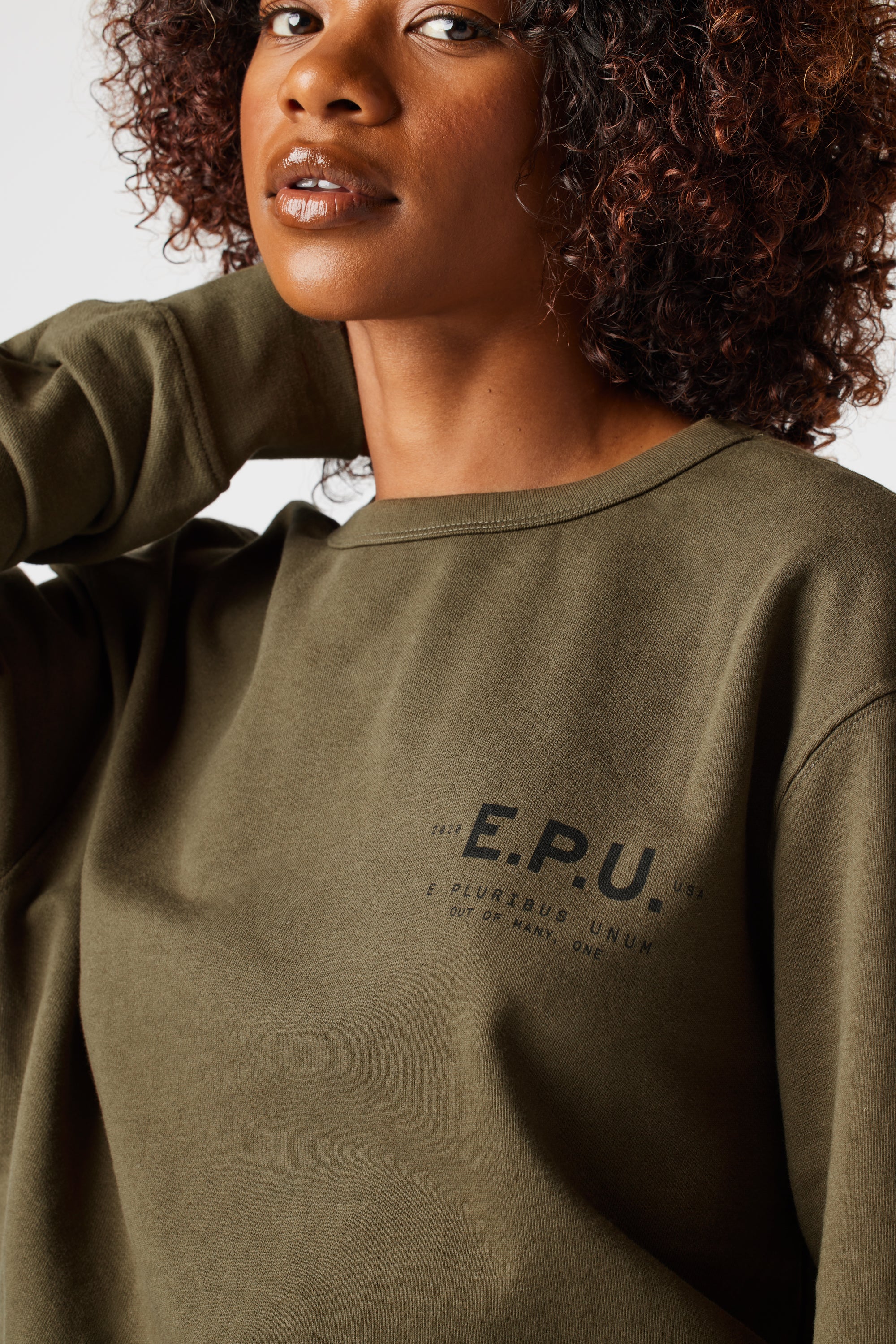 UNISEX TRAINING CREWNECK SWEATSHIRT - E.P.U. Active Lifestyle Wear